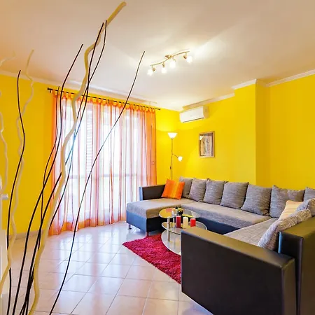 Apartment Comfortable In With Pool Cerovlje