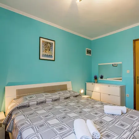 Apartment Comfortable In With Pool