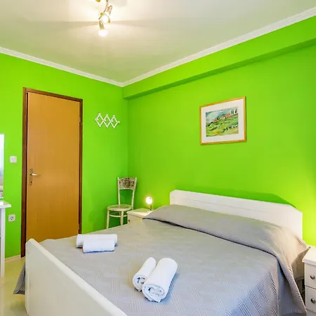 Comfortable In With Pool Apartment *