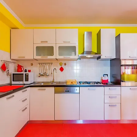 Apartament Comfortable In With Pool