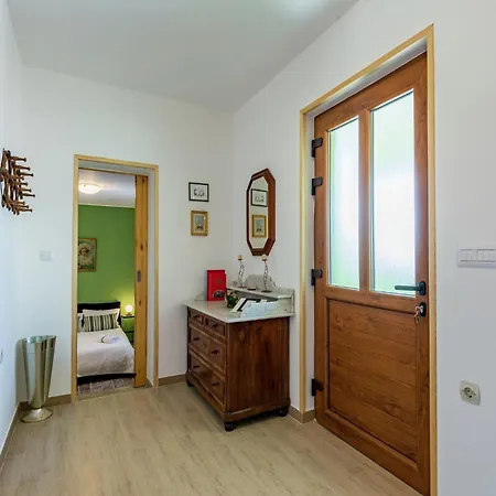 Appartement Comfortable In With Pool *